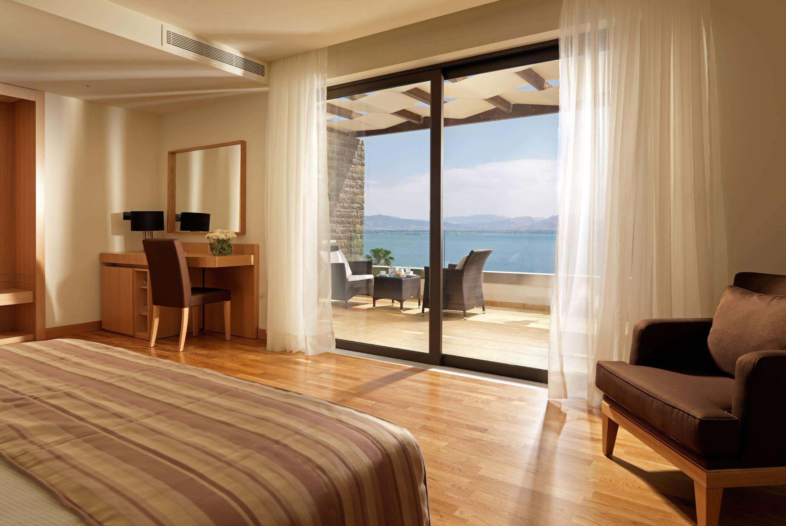 Wyndham Loutraki Poseidon Resort Exterior photo