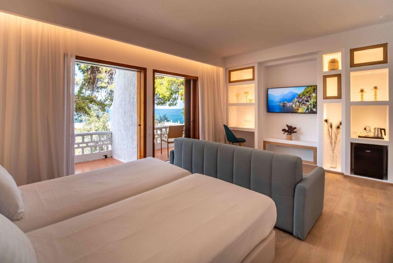 Wyndham Loutraki Poseidon Resort Exterior photo