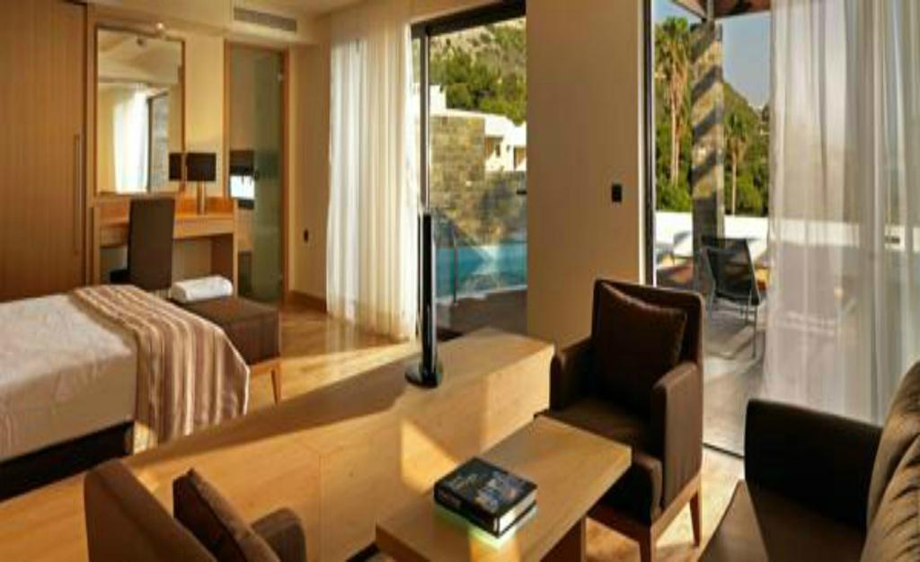 Wyndham Loutraki Poseidon Resort Exterior photo